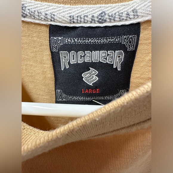 Men’s Rocawear Shirt - Picture 3 of 5